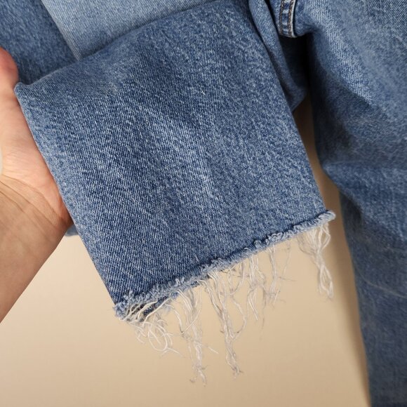 Good American Weekender Straight Leg Jeans Distressed Ripped Knees sz 15 - Picture 9 of 13